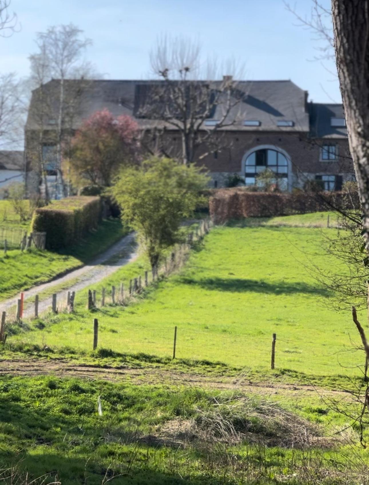 Les Deux Chambres Au Dessus De La Colline 那慕尔 外观 照片